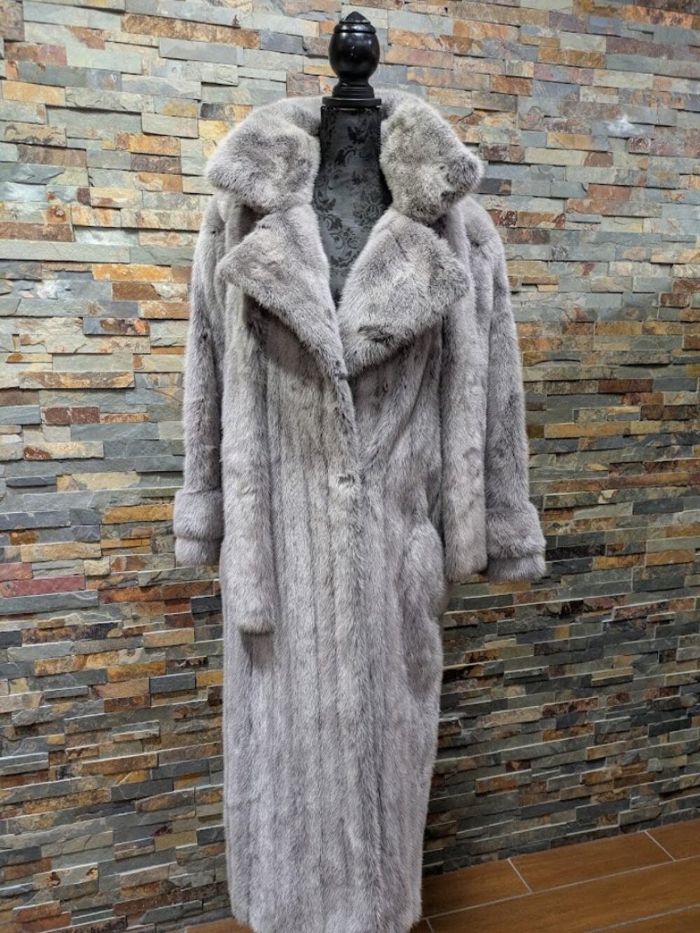 Platinum Silver Dyed Genuine Mink Fur Full Length Trench Coat w Matching Scarf L